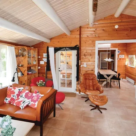 Casa vacanze Three-bedroom Holiday In Ebeltoft